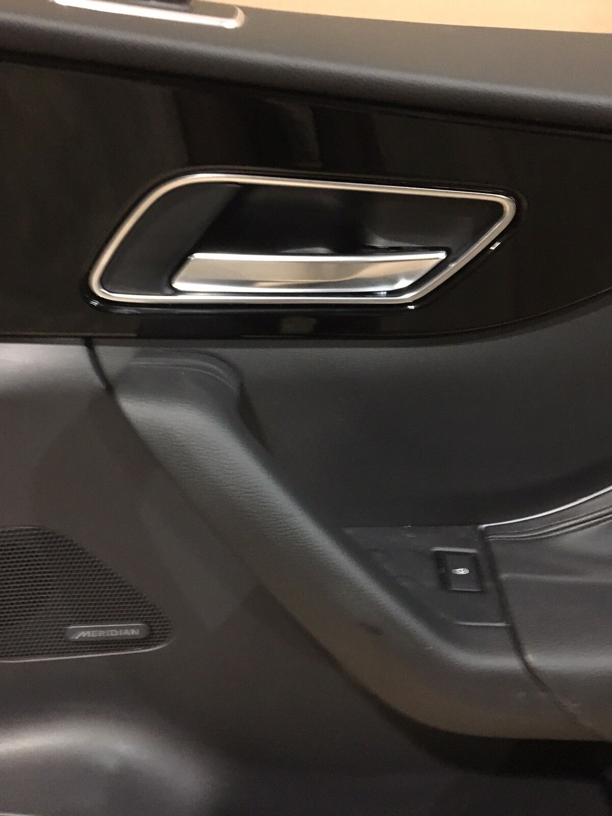 Jaguar Fpace Front Door Card LHD Passengers Side Leather, Black Stitch LED DG13