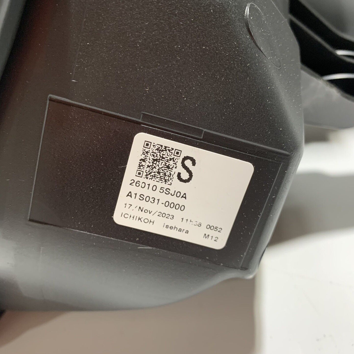 New Genuine Nissan Leaf Headlight Halogen Right Hand 260105SJ0A