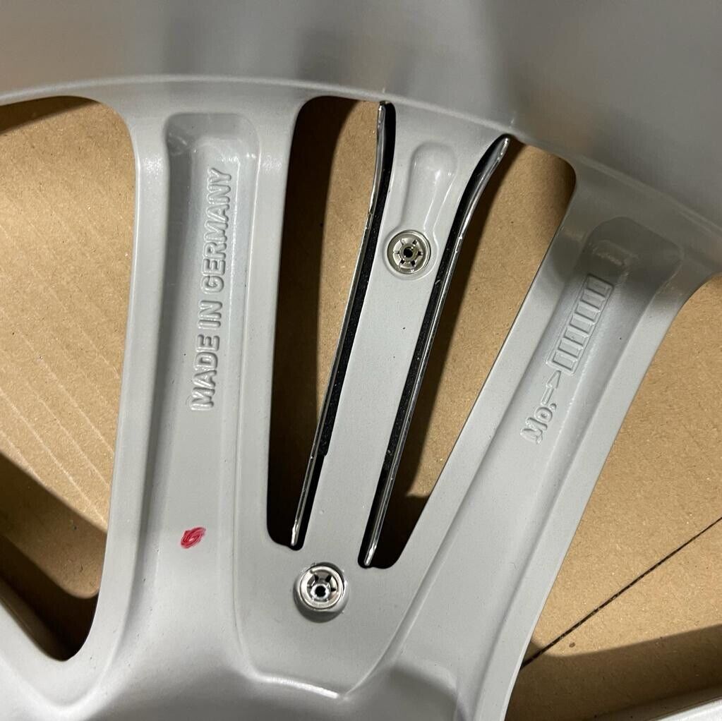 Genuine Jaguar XJ 20" Portfolio Selena Silver Alloy Wheel 9jx20 49 C2C39725