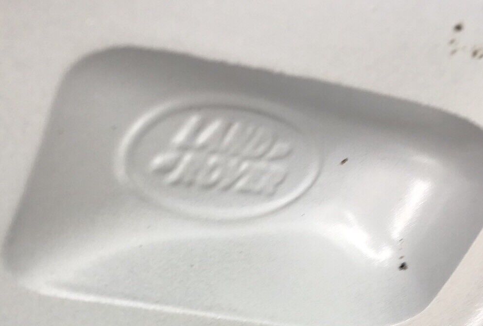 Genuine 20” Range Rover Alloy Wheel & Pirelli Tyre Style B LR037745 DG 17