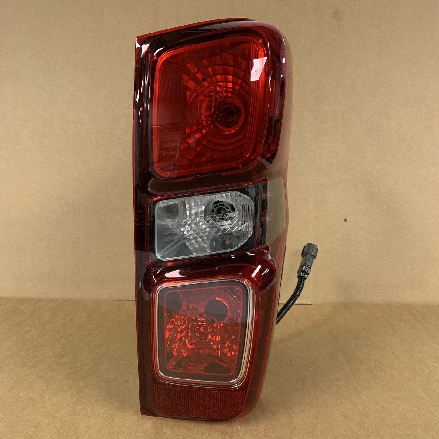 Genuine Isuzu D Max Right Rear Lamp Unit OSR Driver Side