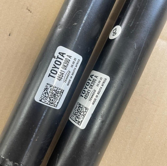 Pair Toyota Hilux GENUINE Rear Suspension Shock Absorbers 48310k760b 485410k230b
