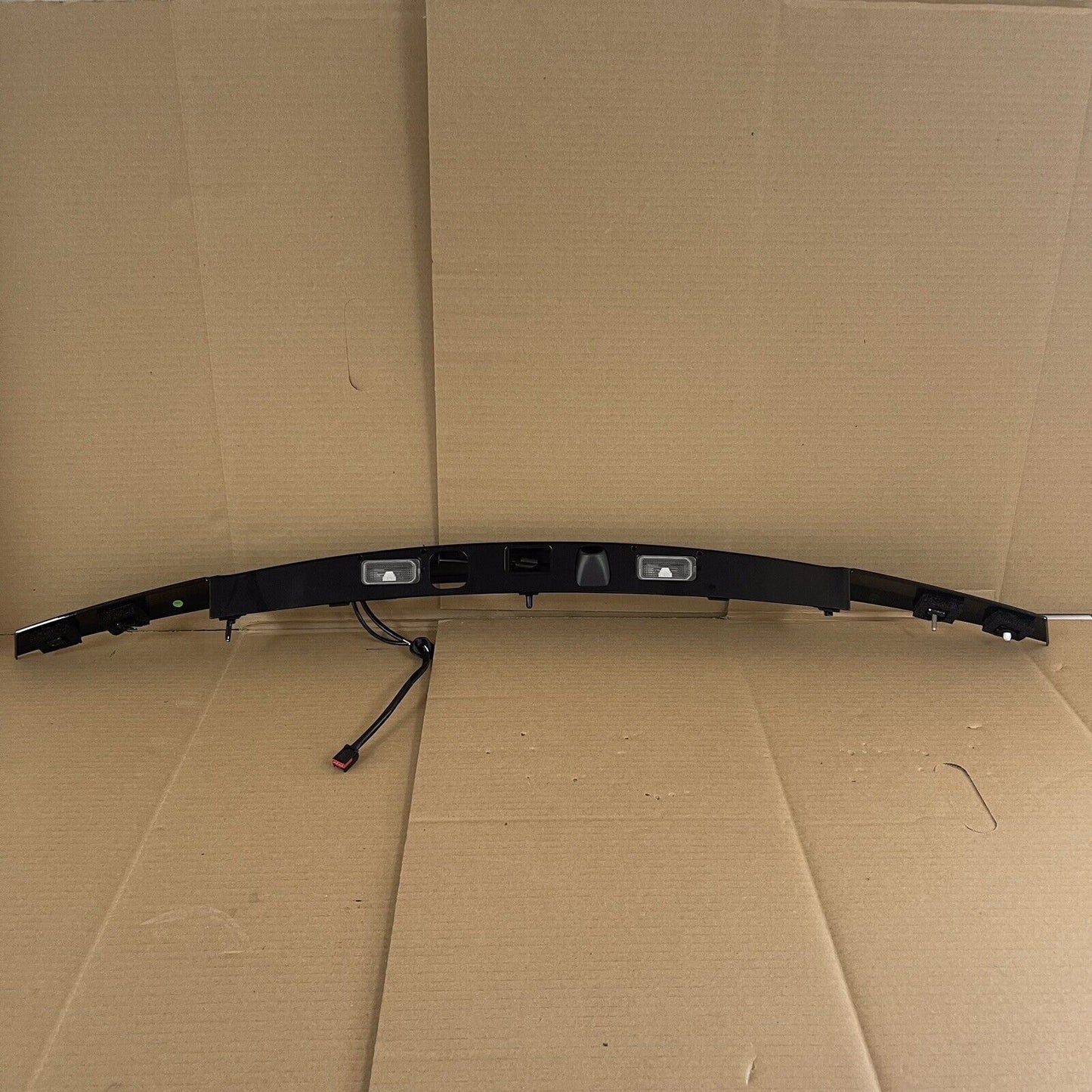 Genuine Jaguar  XF X250 Face Lift Black Boot Plinth With Lights  Button