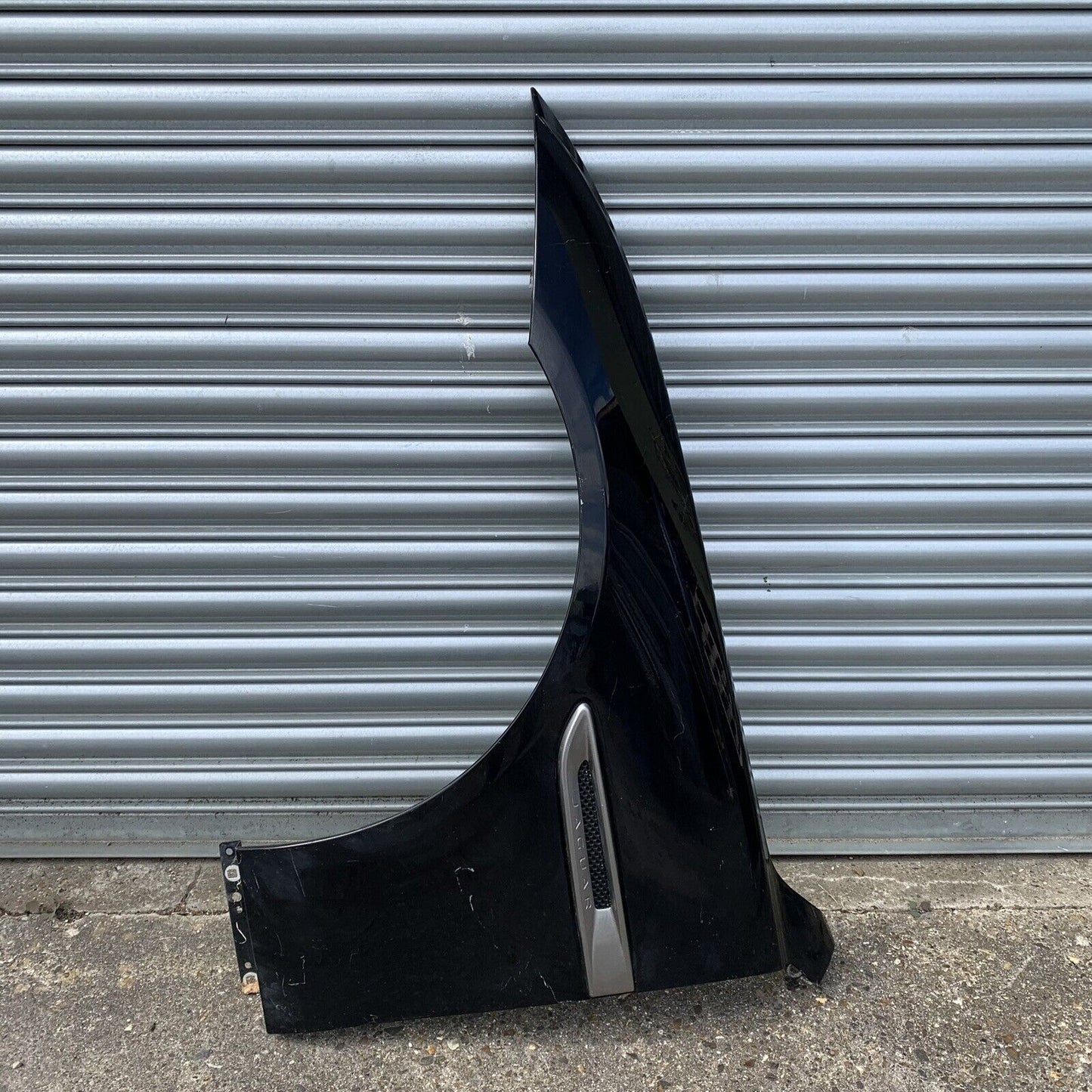 Genuine Jaguar Xe X760 Left Passenger Side Wing NS Front Wing GX73-1616