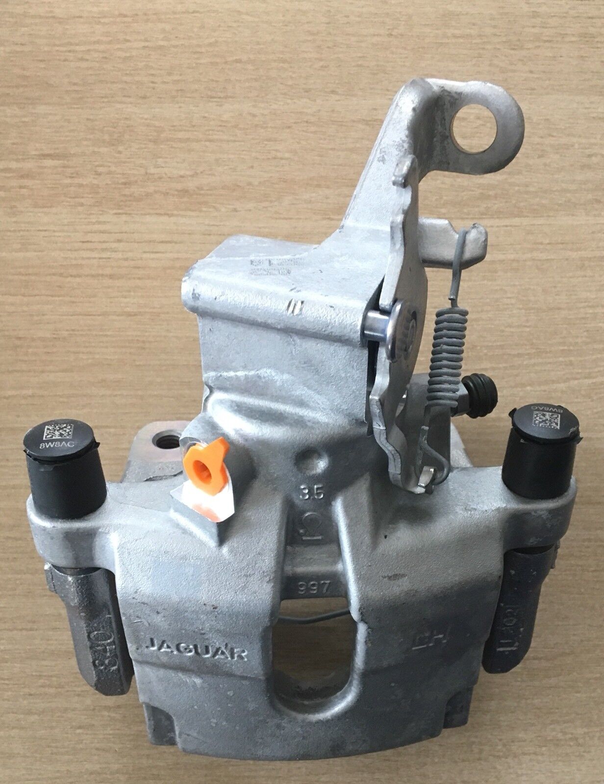 Genuine Jaguar XK ,XF , XJ Rear Complete Brake Calliper Housing LH 5L C2D35335