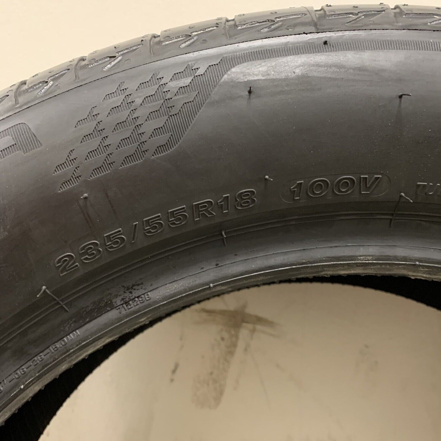 235/55 R18 100V Bridgestone Turanza T005 Full Tread