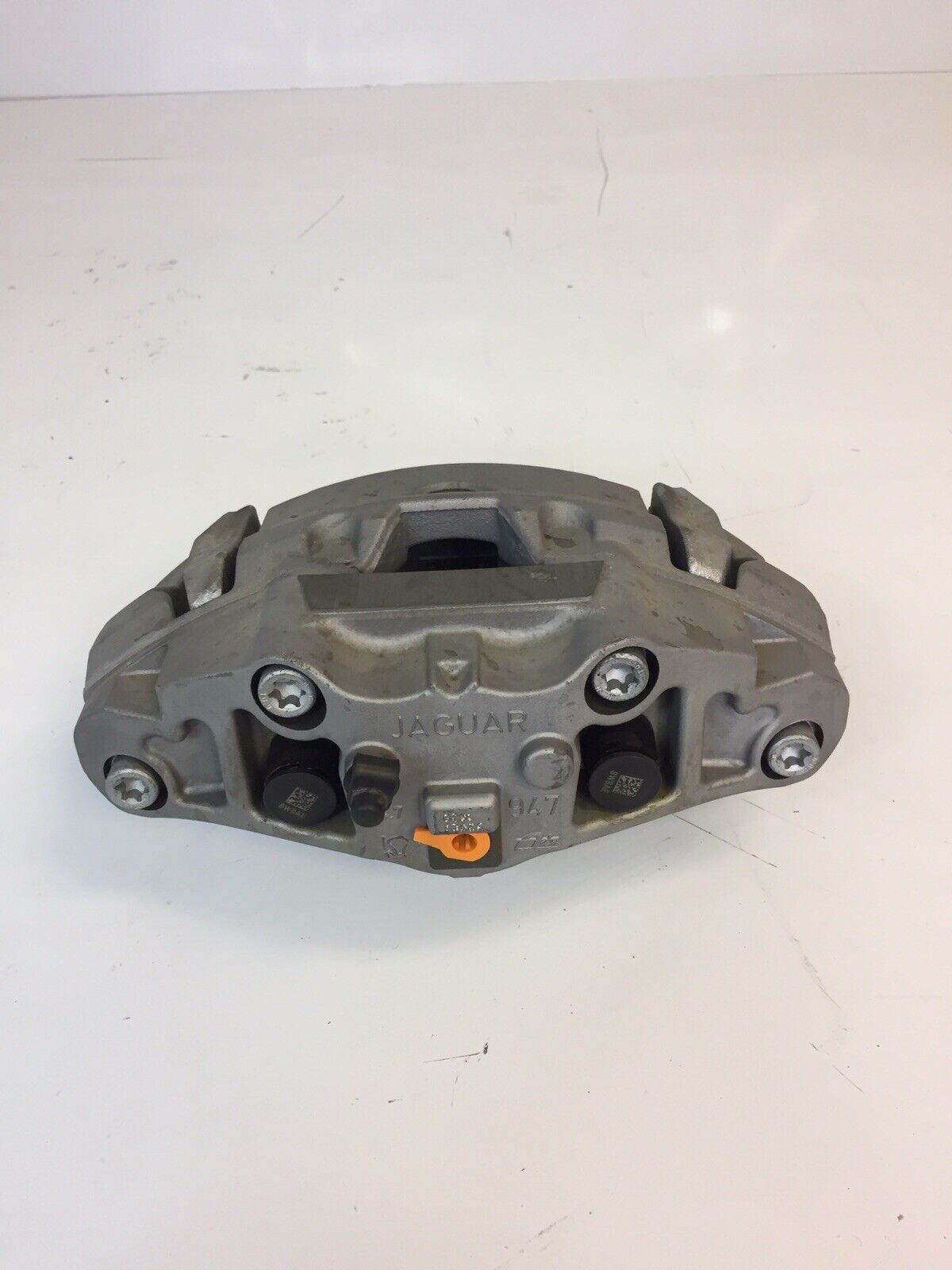 Genuine Jaguar XK ,XF , XJ Brake Calliper Housing RH C2D3106