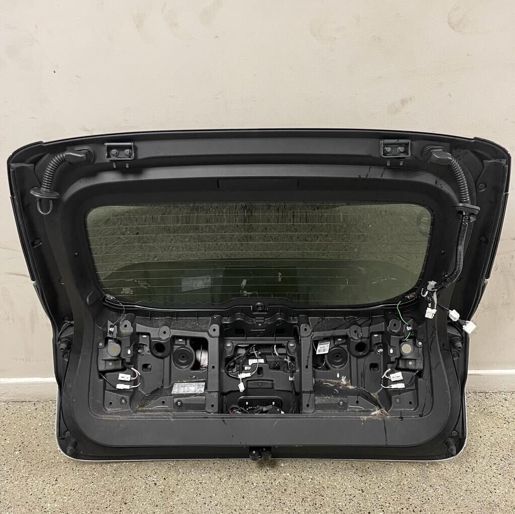 Genuine Original Nissan Qashqai White Complete Bootlid Tailgate And Glass