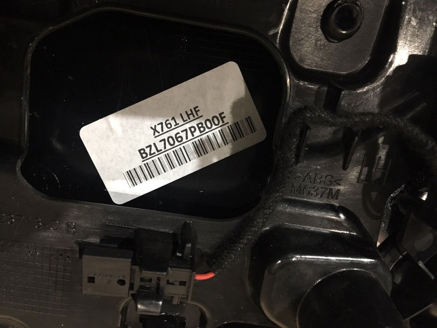 Jaguar Fpace Front Door Card LHD Drivers Side Leather, Cream Stitch LED DG1