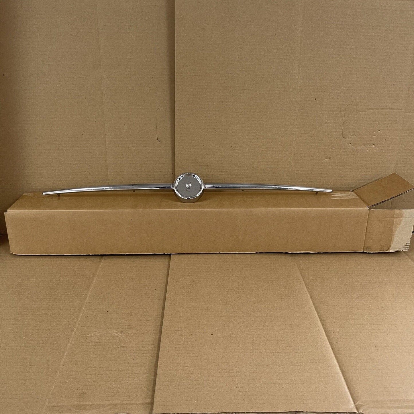 Genuine JAGUAR XK XKR X150 Front Upper Chrome Grille Trim Molding 6w8317d749ac