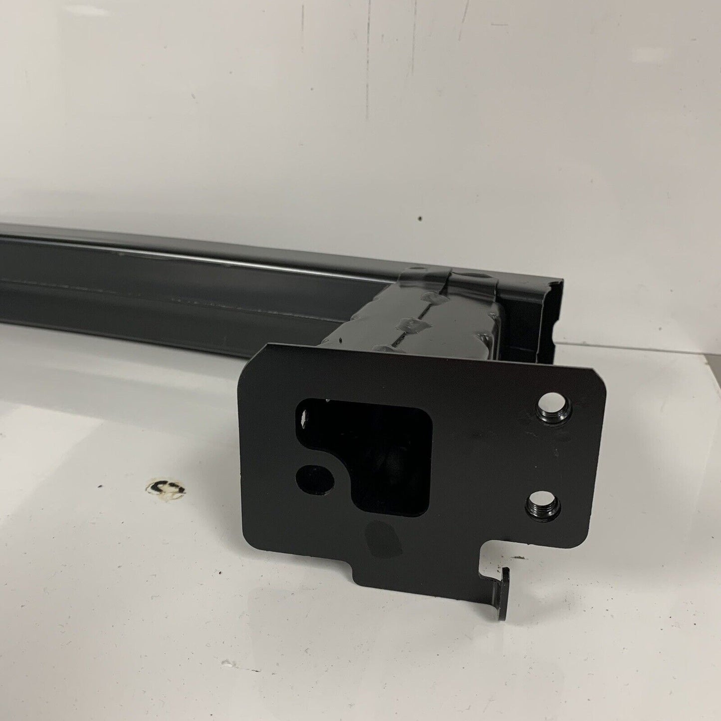 New Genuine 2018 Nissan Qashqai Front Bumper Crash Bar 62030 HV80A