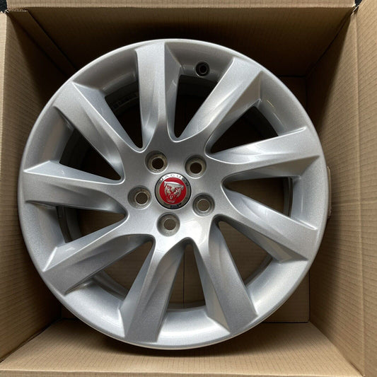 Genuine Jaguar XF 17" Turbine Alloy Wheel  9 Spoke Gx631007cb