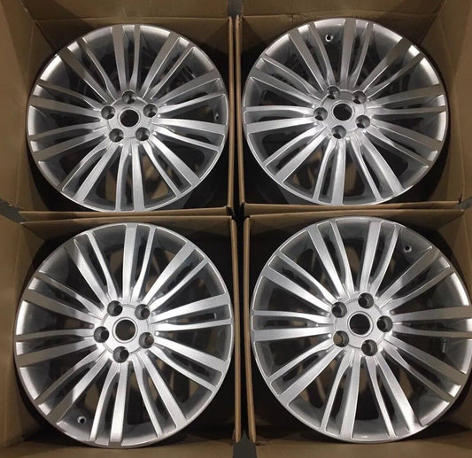Set Of 4 Discovery 5 20" Alloy Wheels Silver ideal for winter LR081589