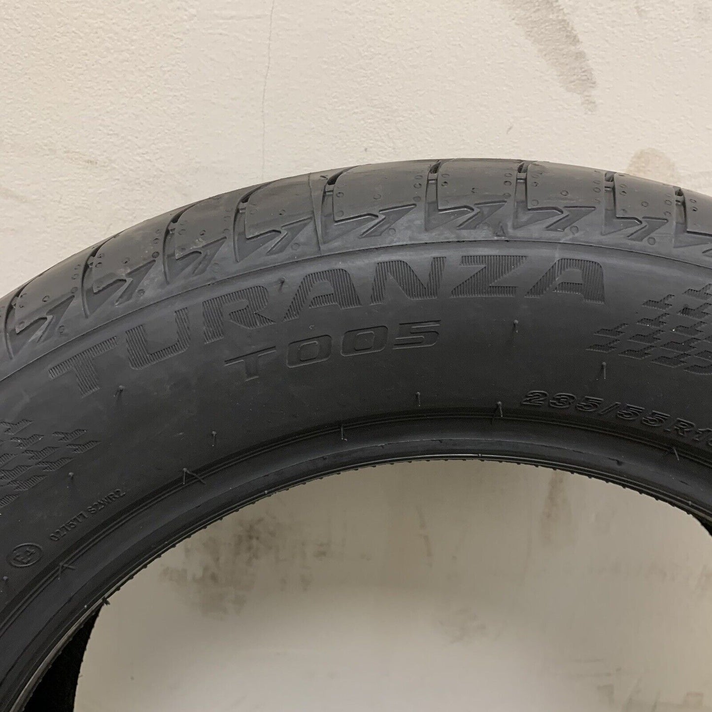 Pair Of Tyres 235/55 R18 100V Bridgestone Turanza T005 Full Tread