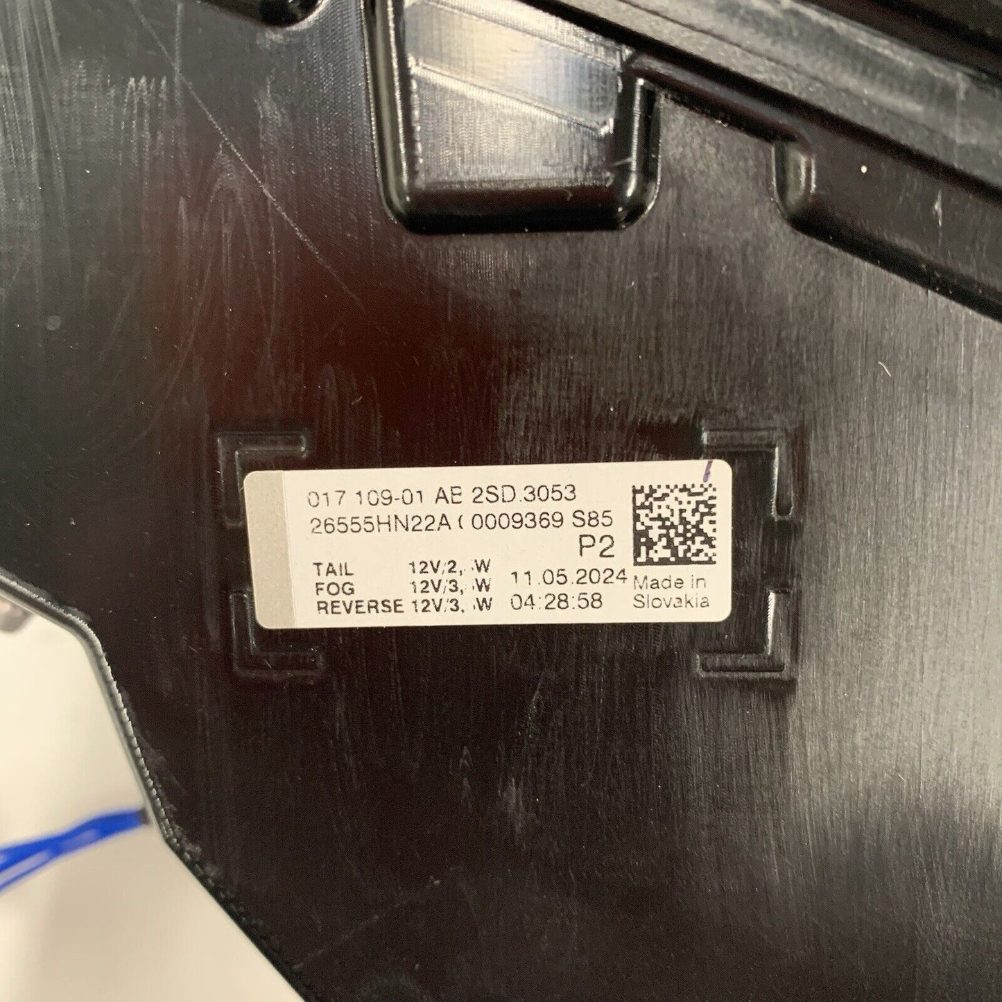 Genuine Nissan Qashqai J12 Near Side Left Hand Rear Tailgate Light 26555HN22A