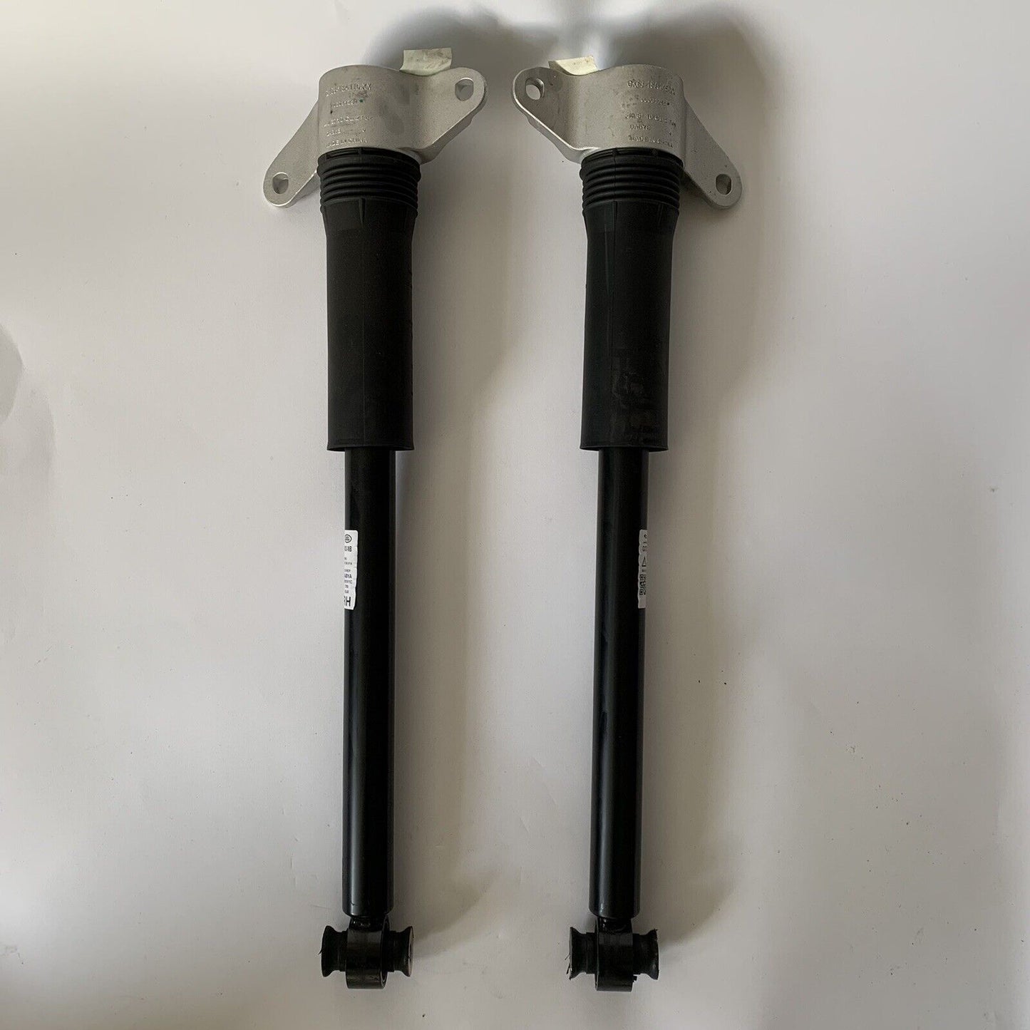 Genuine Pair  Jaguar Xe X760 Left Right Hand Rear Shock Absorbers