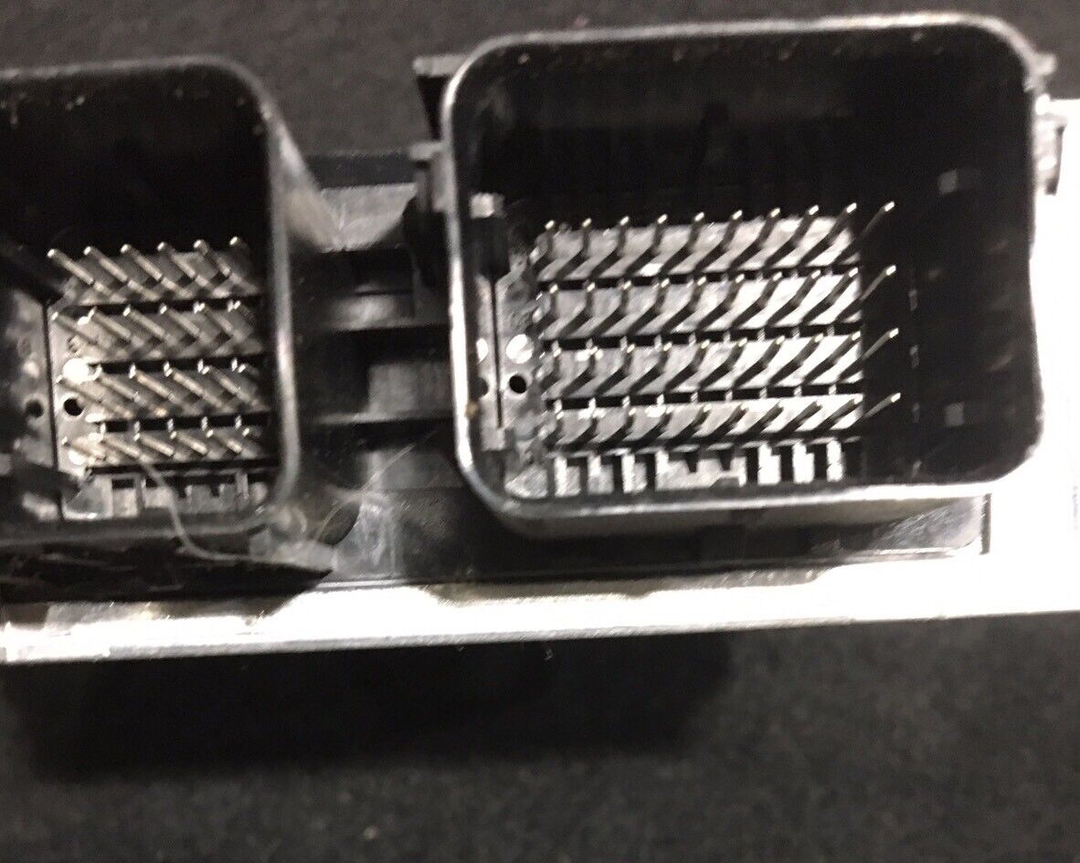 NEW GENUINE JAGUAR XJ Airbag Control Module C2D17924 C2D43935