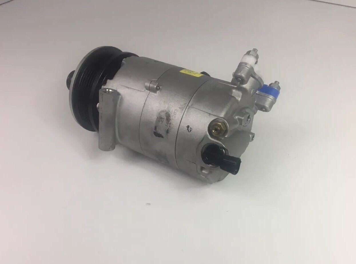 Range Rover Evoque Air Condition Compressor Assembly LR083481