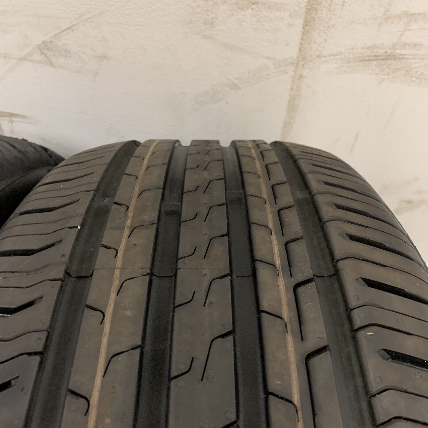 Set Of 4  Tyres 235/50 R19 99V Continental Eco Contact 6 Full Tread