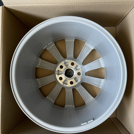 Genuine Jaguar F-Type 18" Rear Vela Alloy Wheel 9.5Jx18CHx27MM Ex531007ba