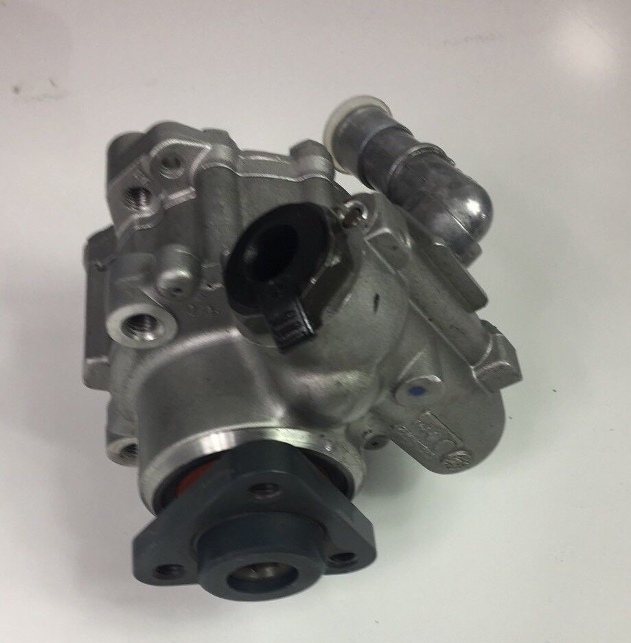 Genuine Jaguar Power Steering pump XK XF XJ F type C2P14021