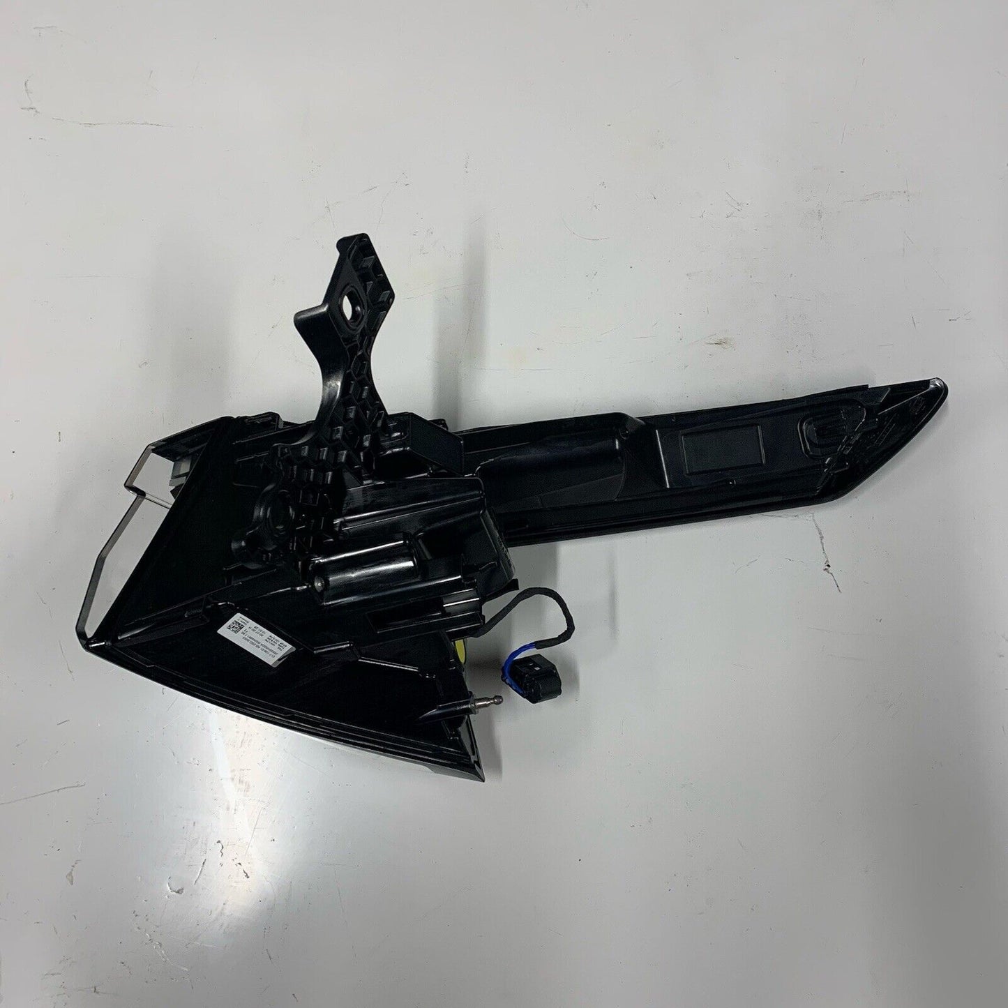 New Nissan Qashqai J12 Near Side Left Hand Rear Passenger Led Light 26555HN20A