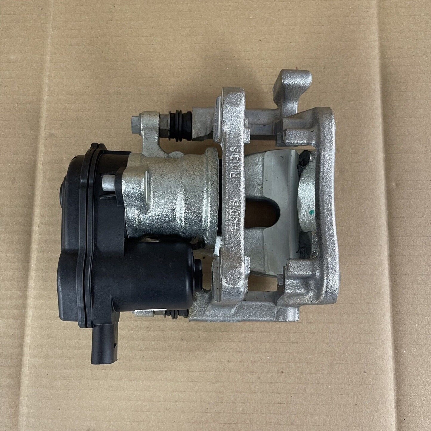 Genuine Jaguar F Type Rear Near Side Passenger Brake Calliper Housing Silver LH