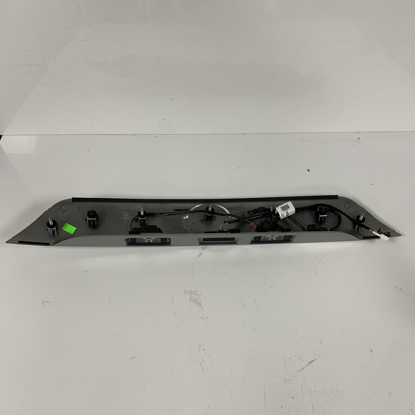 New Genuine Silver Nissan Qashqai Tailgate Boot Button Handle Trim Cover