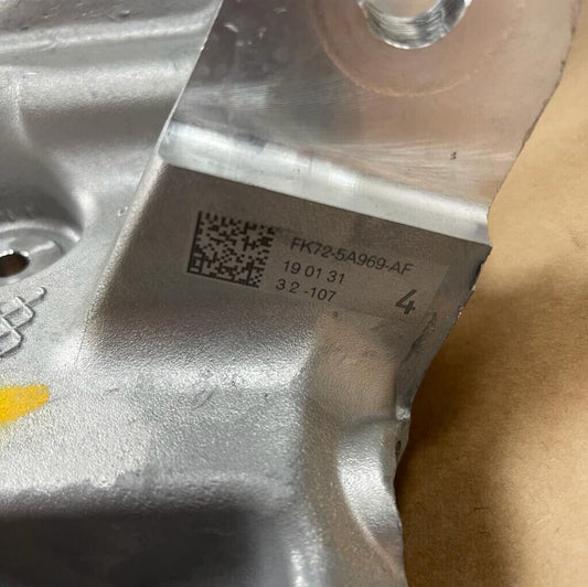 Genuine Land Rover Discovery Sport Rear Left Hand Wheel Hub Knuckle Fk725a969af