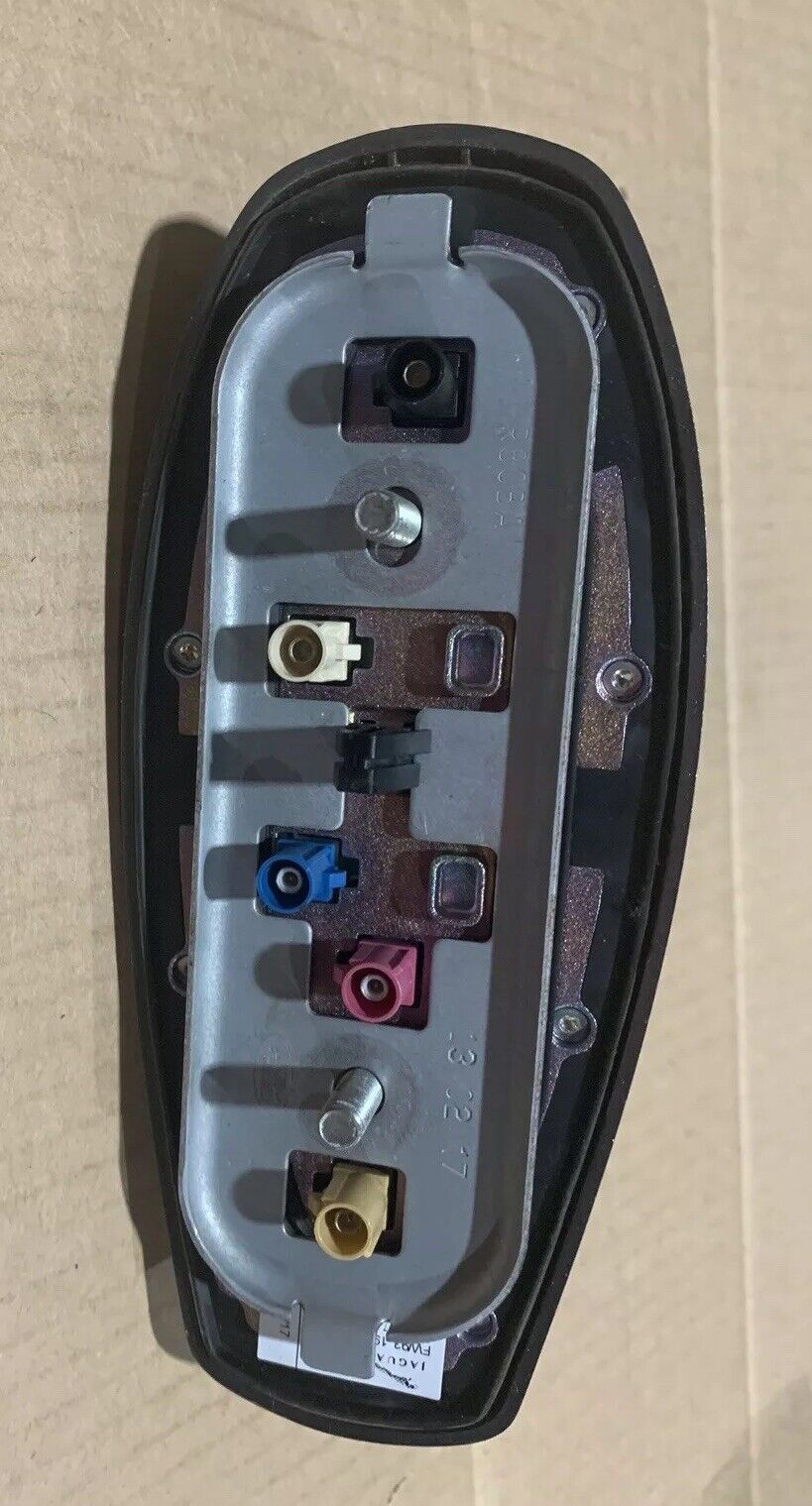 Genuine Jaguar XE XJ XF F-Pace Electronic Antenna Pod C2D53079