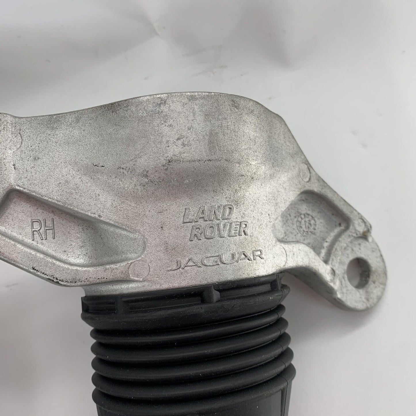 Genuine Pair Jaguar Xf X260 Left Right Hand Rear Shock Absorbers