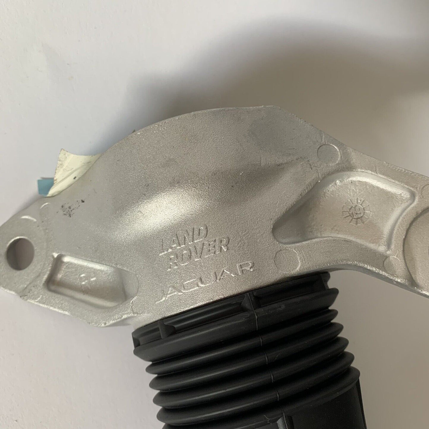 Genuine Pair  Jaguar Xe X760 Left Right Hand Rear Shock Absorbers