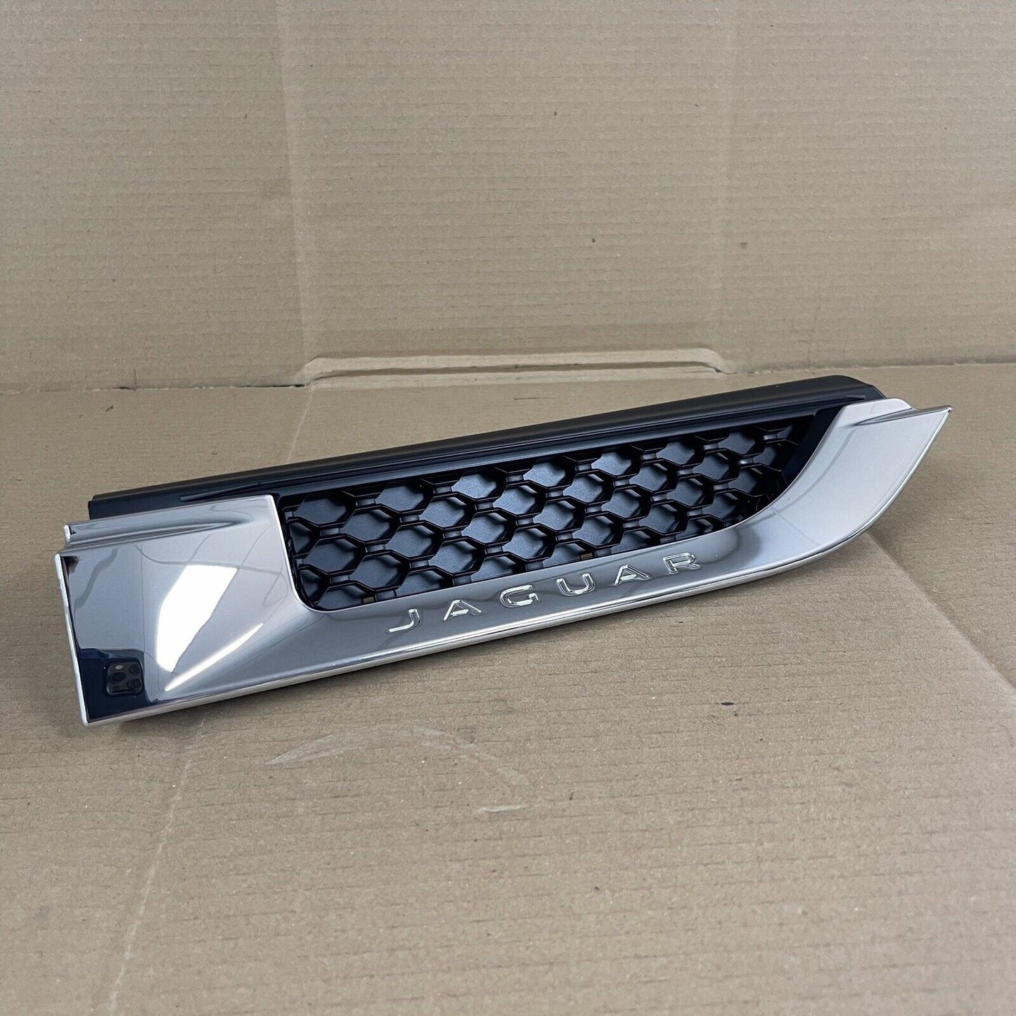 Genuine New Right Hand JAGUAR F type Chrome Black Wing VENT Finisher Off Side