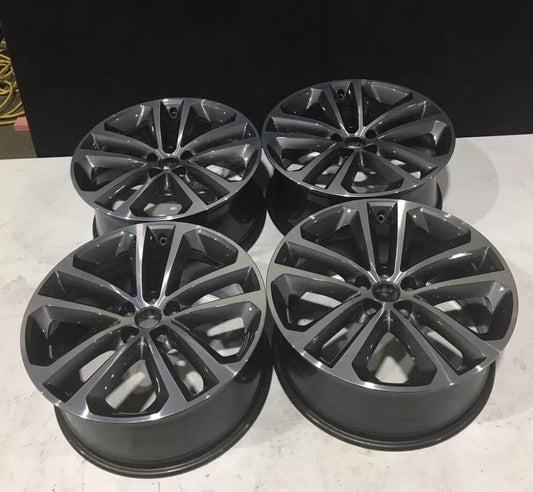 Set Of 4 Jaguar 19" F-pace  Alloys Style 5038 Grey & Diamond cut ideal 4 winter