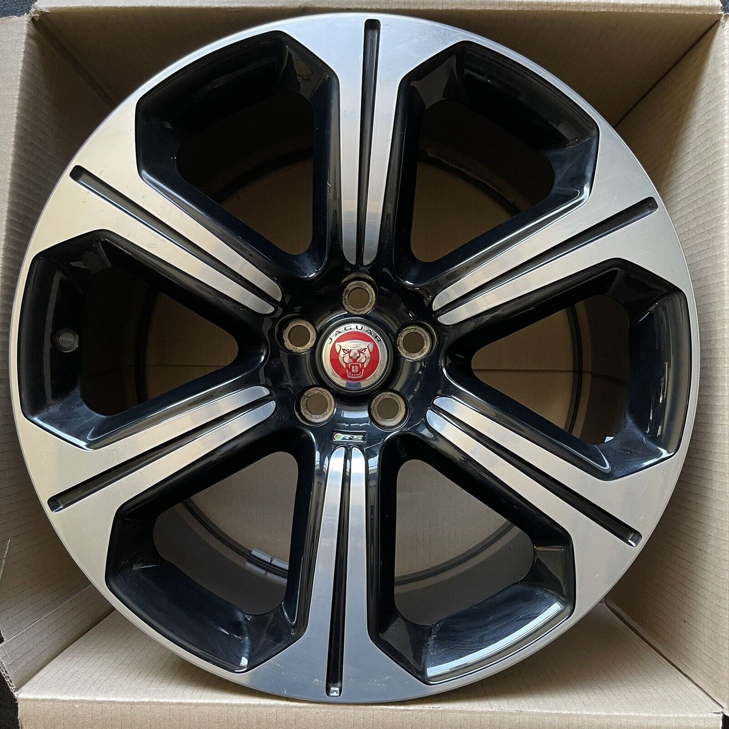 Jaguar XF RS Alloy Wheel 20" Varuna Black & Diamond Cut 10.5x20 Dx2m1007db