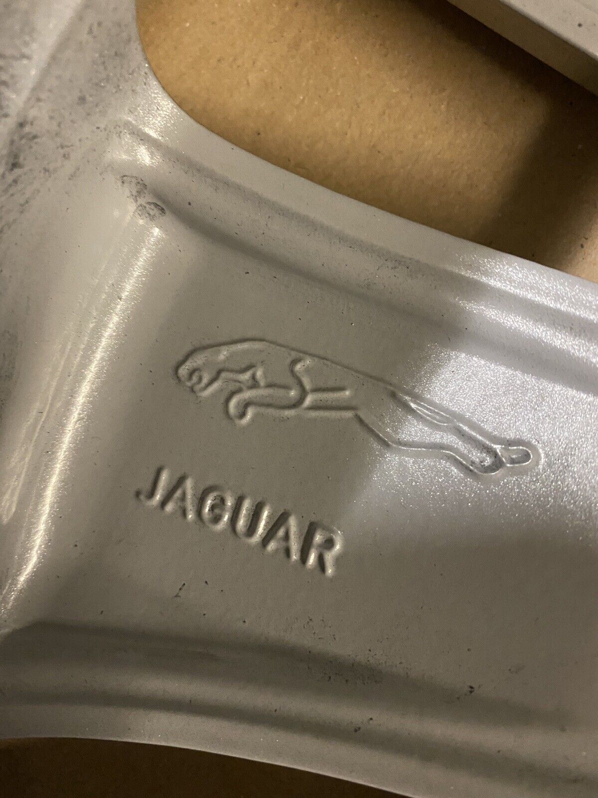 Jaguar E Pace 19" Razor Alloy Wheel