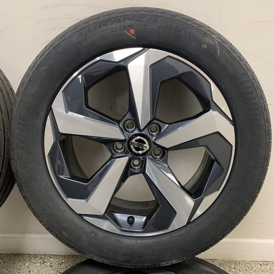 Genuine Set Of Nissan Qashqai 18" Alloy Wheels and Tyres