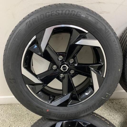 Genuine Set Of Nissan Juke 17” Alloy Wheels and Tyres