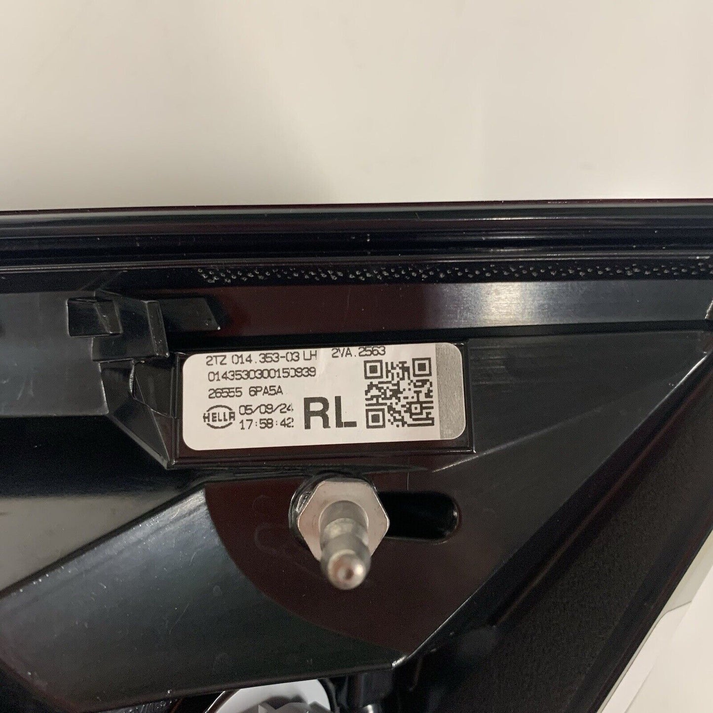 Genuine Nissan Juke Near Side Left Hand Rear Tailgate Light 26555 6РА5А