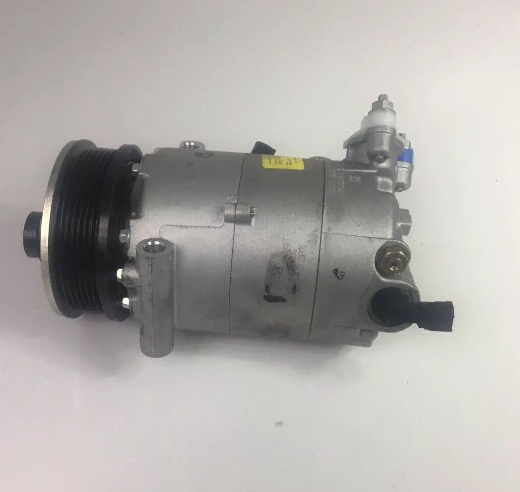 Range Rover Evoque Air Condition Compressor Assembly LR083481