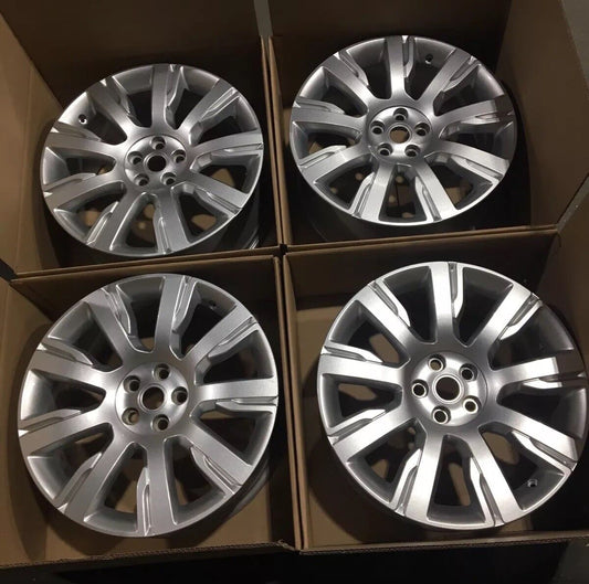 Set Of Discovery 5 21" Silver Alloy Wheels Style 1 LR081582 ideal 4 winter tyres