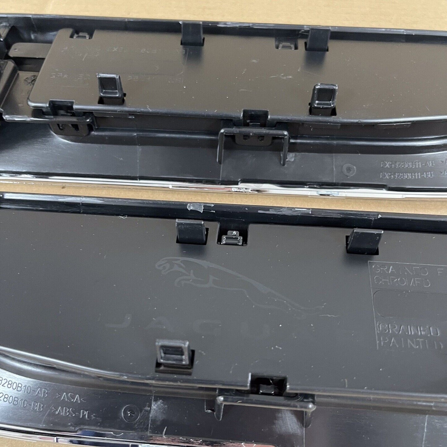 Genuine Jaguar  Pair New JAGUAR F type Chrome Black Wing VENTS Finishers