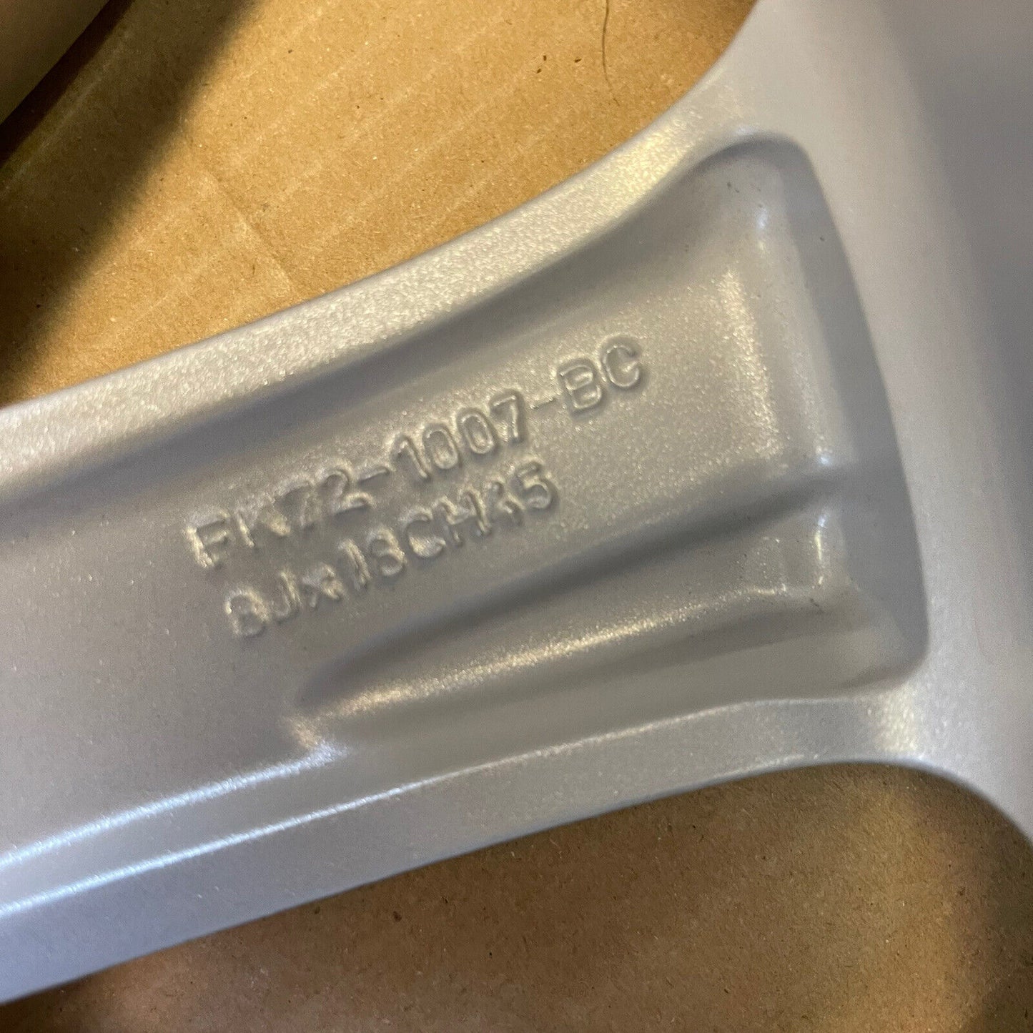 Genuine Discovery Sport 18" Alloy Wheel 8jx18ch 45 Off Silver Fk72-1007-bc