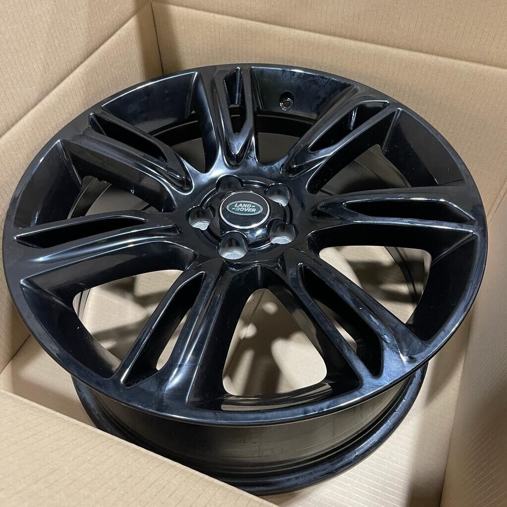 Range Rover Velar  20" Black  alloy Wheel 8.5Jx20 45 Merurial LR091539