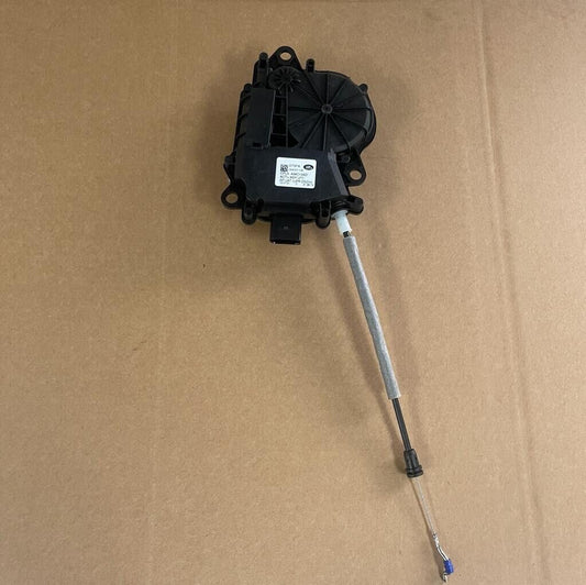 GENUINE JAGUAR F PACE REAR DOOR LATCH ACTUATOR GENUINE T2h25106 CPLA404C10AD