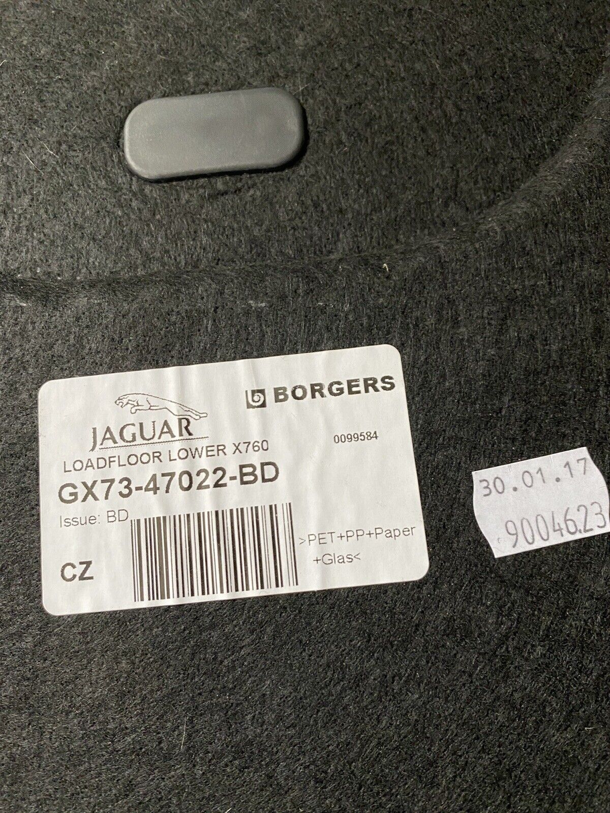 Jaguar XE Boot Floor Carpet And Insulation Tyre Sealant Compatible T4N23570