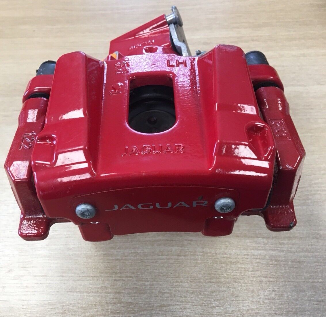 Genuine Jaguar XF, XK, XJ Rear Brake Calliper Housing Red LH C2D39492