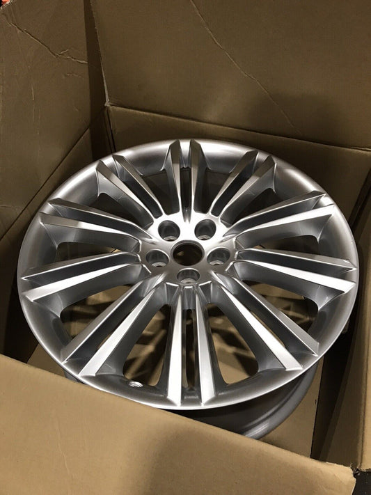 Genuine Jaguar XJ XK XKR 20" Front Kasuga Alloy Wheel  ( 9J X 20-49) C2d4245