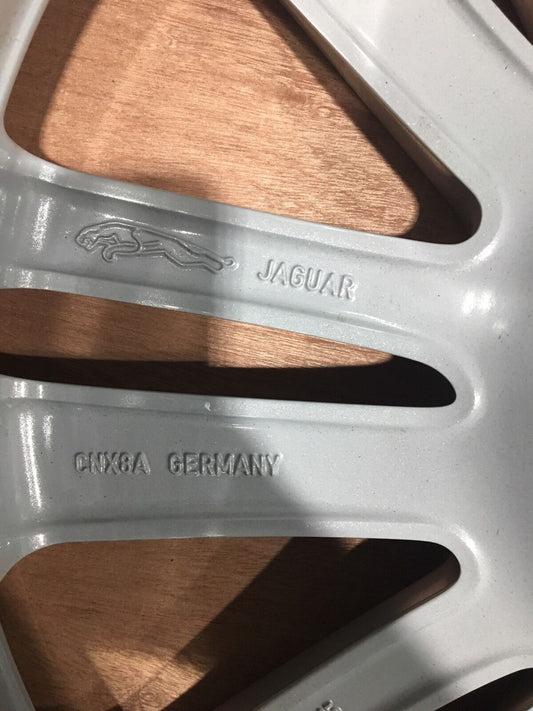 Genuine Jaguar 19" F-pace Razor Twin 7 Spoke Alloy Silver 8.5Jx19 45 T4a2306