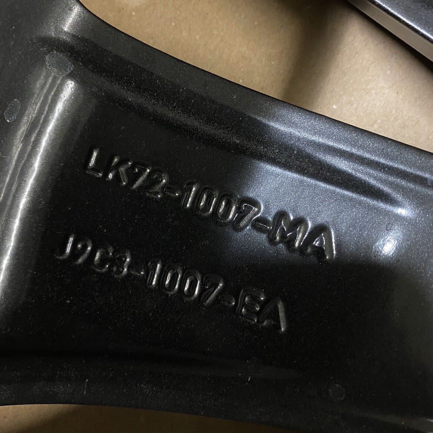 Jaguar E Pace 19" Razor Alloy Wheel   J9c5016